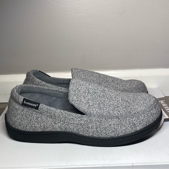 Isotoner Gel Infused Memory Foam Slippers Men’s XL (11-12) Gray Moisture Wicking - Picture 7 of 10